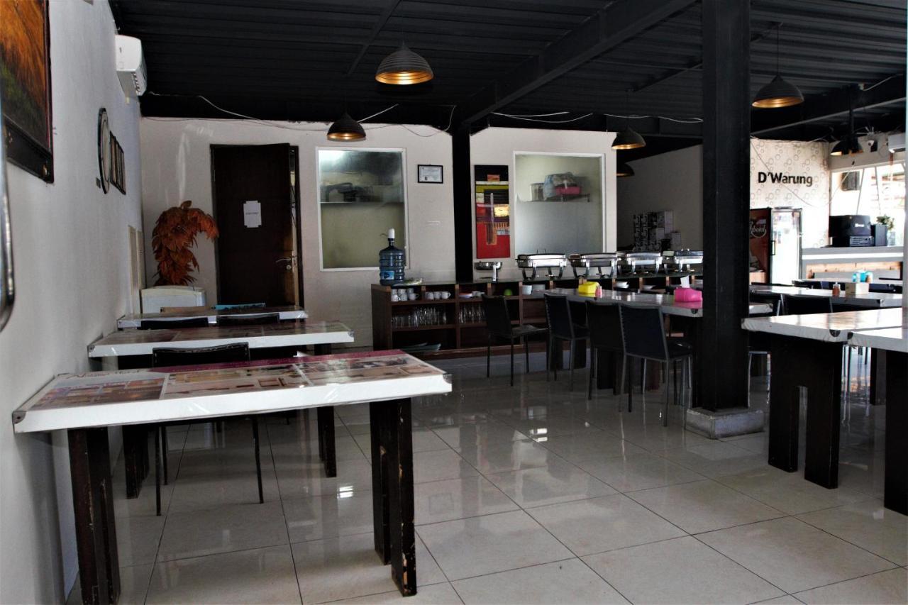 Nutana Hotel Mataram Buitenkant foto