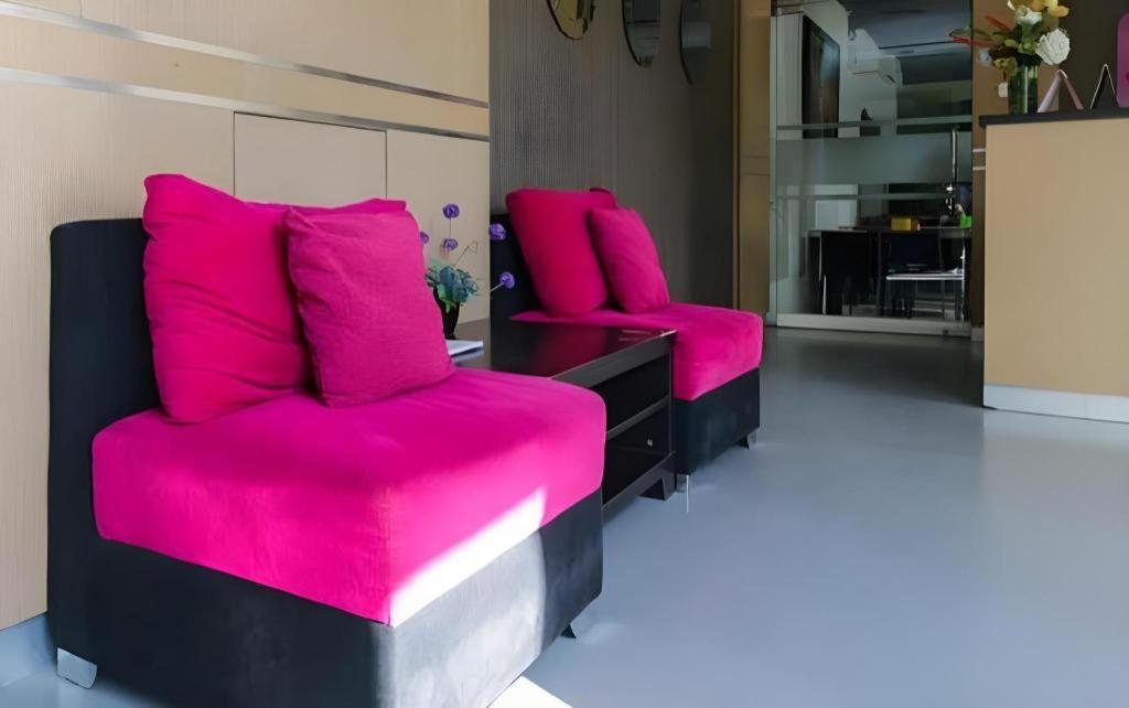 Nutana Hotel Mataram Buitenkant foto